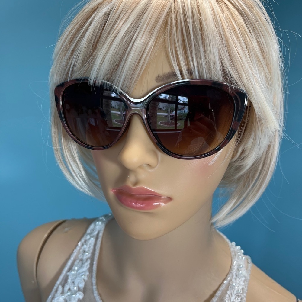 Black Oversized RX Sunglasses with Glamorous Cat-Eye Shape Prive Revaux - Picture 4 of 6